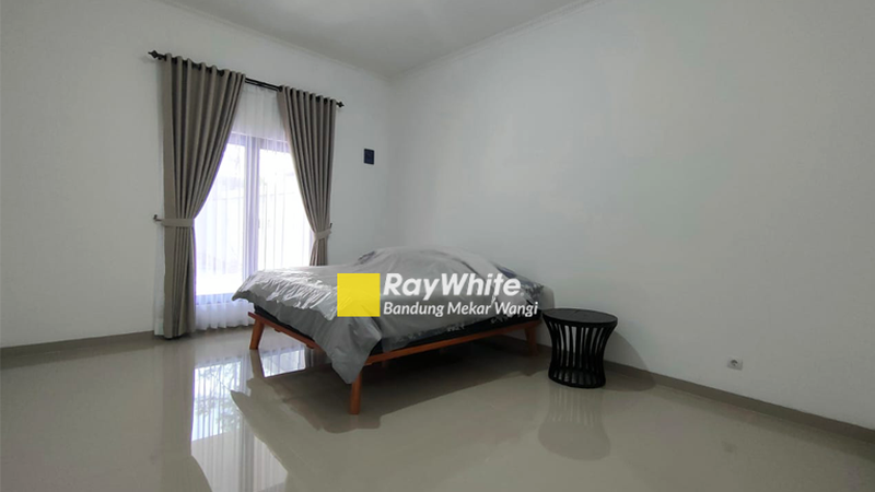 Rumah Baru Semi Villa Minimalis Lembang