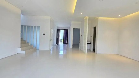 Dijual Rumah Siap Huni - Royal Residence, Surabaya Barat