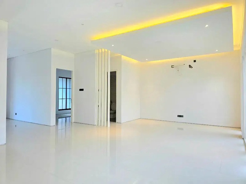 Dijual Rumah Siap Huni - Royal Residence, Surabaya Barat