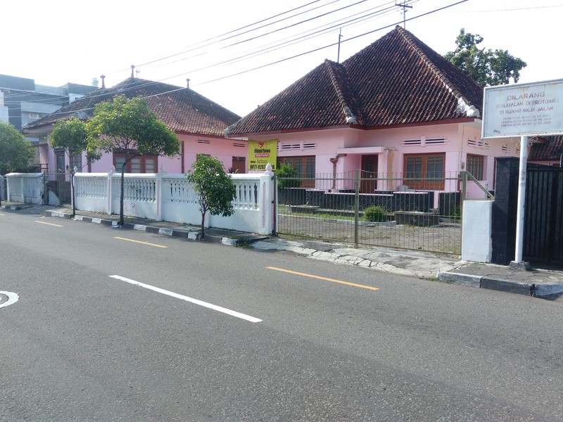 Rumah klasik di dekat malioboro, dekat stasiun lempuyangan, dekat pakualaman yogyakarta.