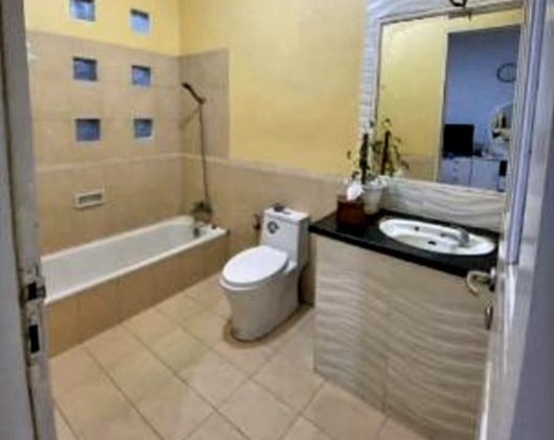 Rumah Nyaman di Daerah Cimanggis Depok Jawa Barat dengan Kolam Renang