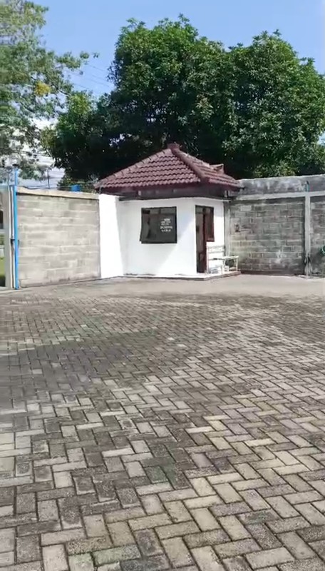 Dijual 6500 M2 Gudang Gempol - Pasuruan - Jawa Timur - Ada Bangunan Kantor 2 Lantai - Halaman Parkiran Luas 