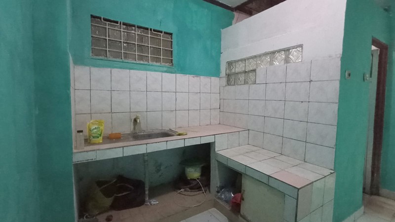 Rumah 2 Lantai 5 Kamar Tidur Disewakan di Tebet Jaksel