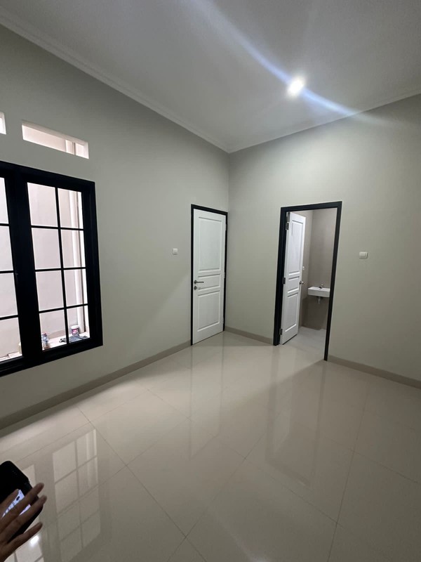 Rumah Dijual Akses Jalan 2 Mobil Lokasi di Cinere Depok
