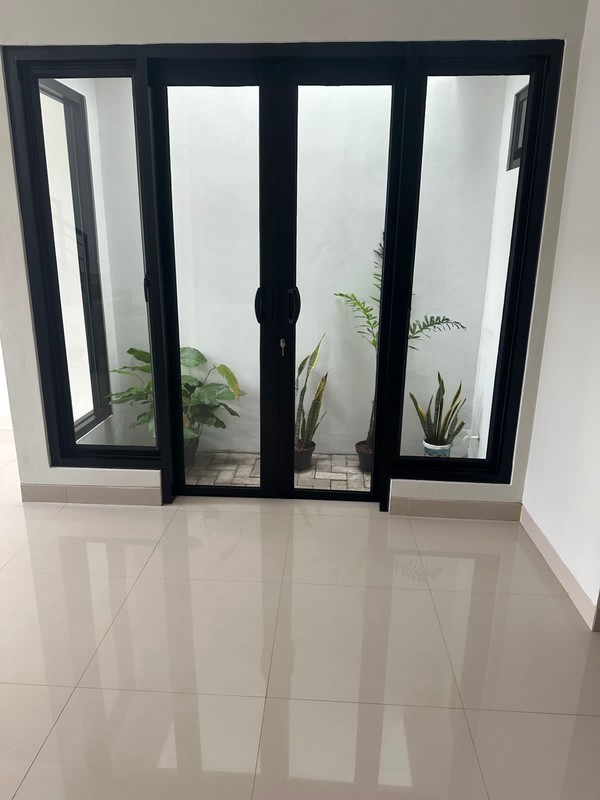 Rumah Dijual Akses Jalan 2 Mobil Lokasi di Cinere Depok