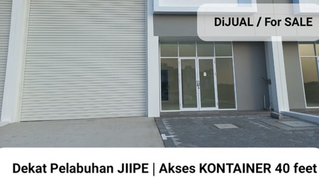 Dijual 300 m2 Gudang AKR Bizland Manyar Gresik Jatim Dekat Pelabuhan JIIPE , Akses Truk Kontainer 40 Feet