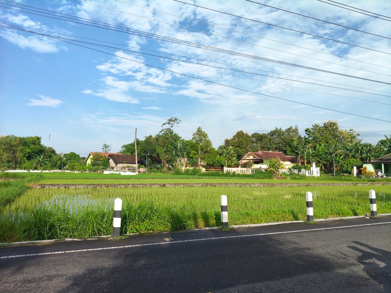 Dijual/Disewakan Tanah Strategis Hook 2 Muka Cocok untuk Investasi/Usaha di Kalasan, Sleman