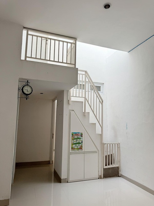 Rumah 2 Lantai Siap Huni dengan Hunian Nyaman dan Asri @Pamulang