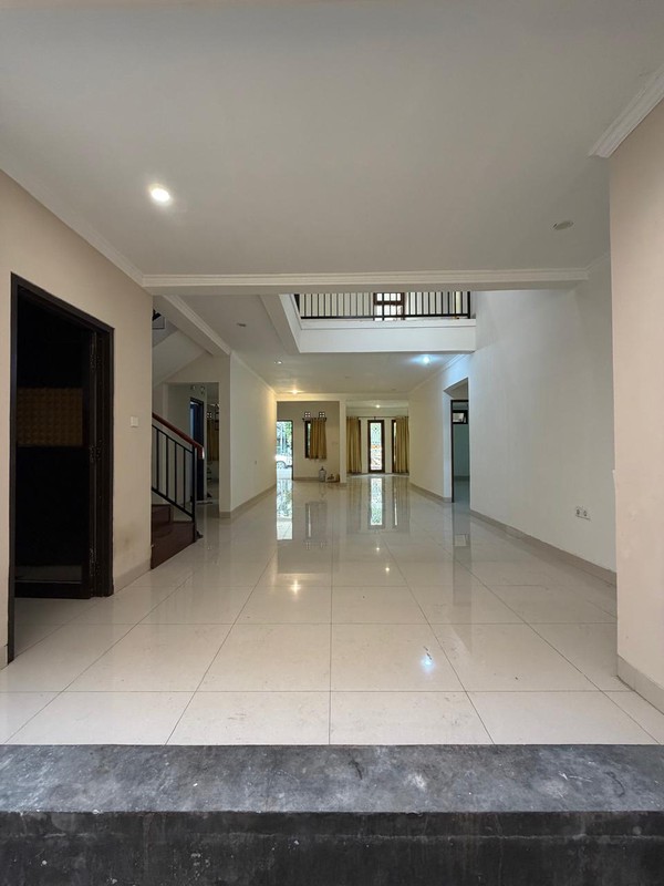 Rumah 2 Lantai Siap Huni dengan Hunian Nyaman dan Asri @Villa Bintaro Regency, Pondok Aren