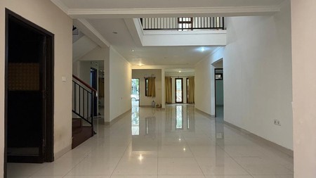 Rumah 2 Lantai Siap Huni dengan Hunian Nyaman dan Asri @Villa Bintaro Regency, Pondok Aren