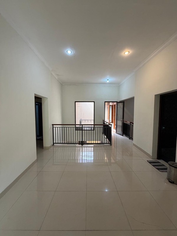 Rumah 2 Lantai Siap Huni dengan Hunian Nyaman dan Asri @Villa Bintaro Regency, Pondok Aren