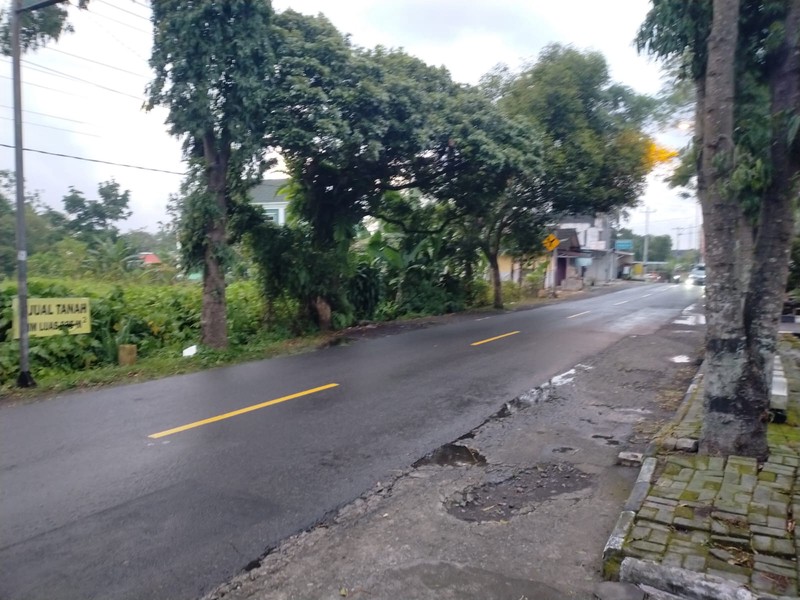 Dijual Tanah Strategis 1.879 Meter Persegi di Jalan Raya Cangkringan Dekat Kantor Kecamatan Pakem Sleman