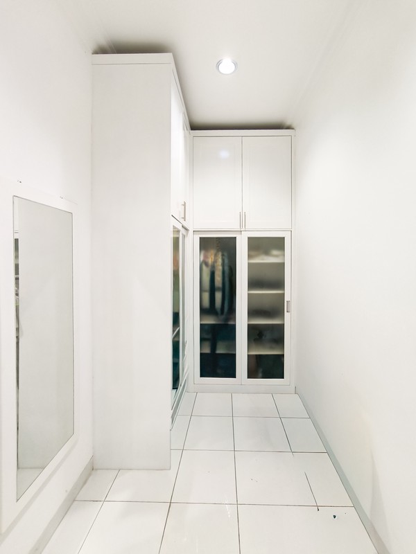 Rumah Bagus Di Taman Kebon Jeruk Jakarta Barat