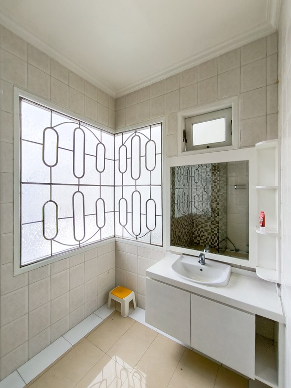 Rumah Bagus Di Taman Kebon Jeruk Jakarta Barat