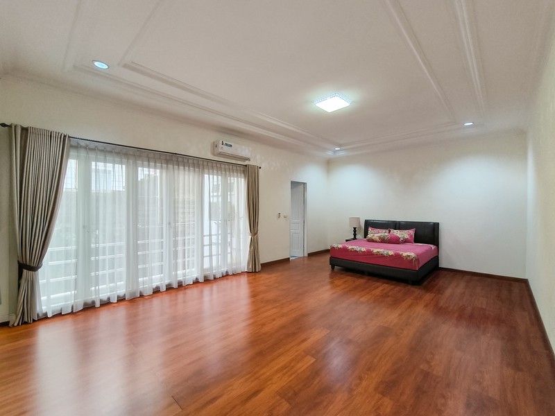 Rumah Bagus Di Taman Kebon Jeruk Jakarta Barat