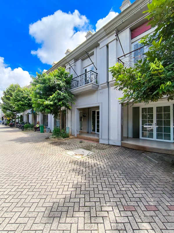 Ruko Siap Pakai Di Ruko Puri Botanical Joglo Jakarta Barat