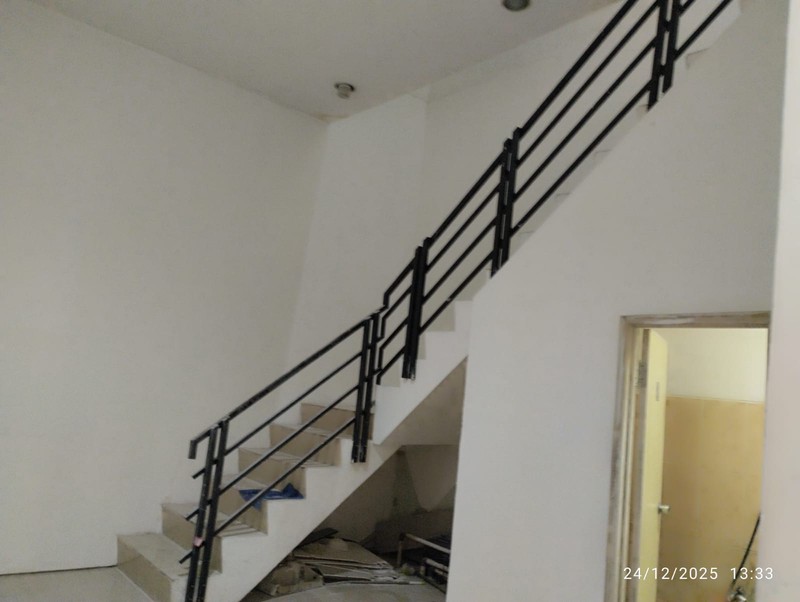 Disewakan Ruko Strategis 2 Lantai di Nologaten, Area Ramah Bisnis Dekat Amplaz & Kawasan Kampus, Caturtunggal, Depok, Sleman