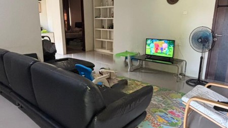 Rumah 2 Lantai Siap Huni Luas 675 m2 Bangunan 550 m2 SHM @Ciputat Timur