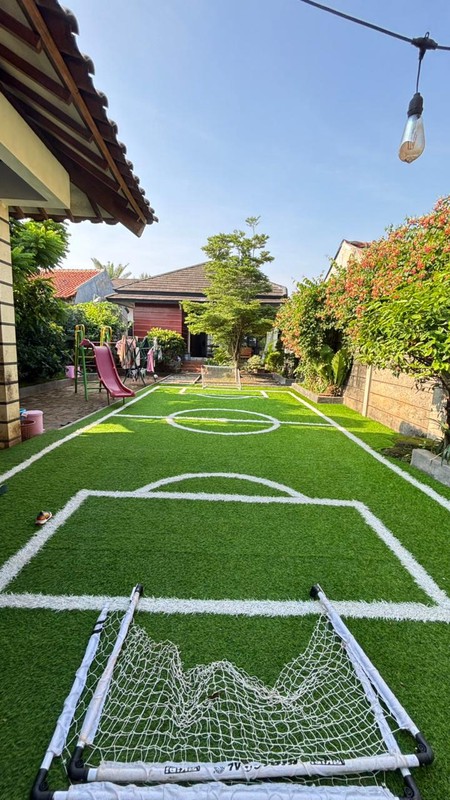 Rumah 2 Lantai Siap Huni Luas 675 m2 Bangunan 550 m2 SHM @Ciputat Timur