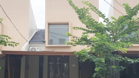 Jual cepat rumah siap huni spring hill yume lagoon cisauk kab tangerang banten