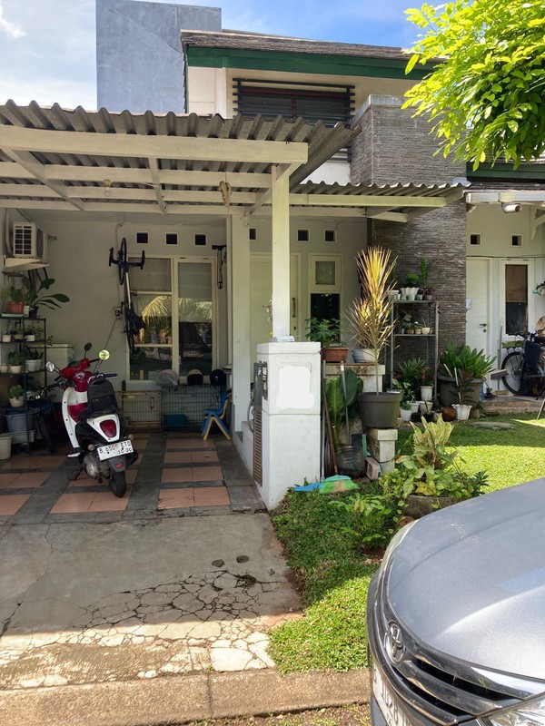 Rumah Siap Huni dengan Hunian Nyaman dan Asri di Bintaro Sektor 9.