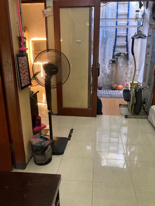 Rumah Siap Huni dengan Hunian Nyaman dan Asri di Bintaro Sektor 9.