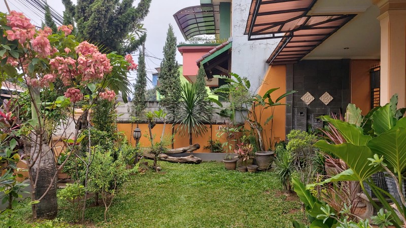 DIJUAL CEPAT Rumah Dekat Kampus Universitas Gunadarma Pondok Kelapa