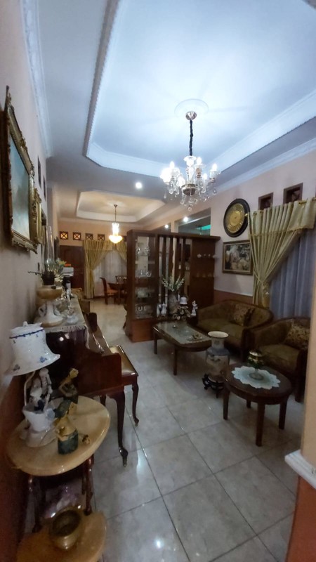 DIJUAL CEPAT Rumah Dekat Kampus Universitas Gunadarma Pondok Kelapa