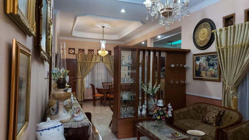 DIJUAL CEPAT Rumah Dekat Kampus Universitas Gunadarma Pondok Kelapa