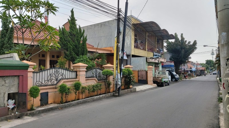 DIJUAL CEPAT Rumah Dekat Kampus Universitas Gunadarma Pondok Kelapa