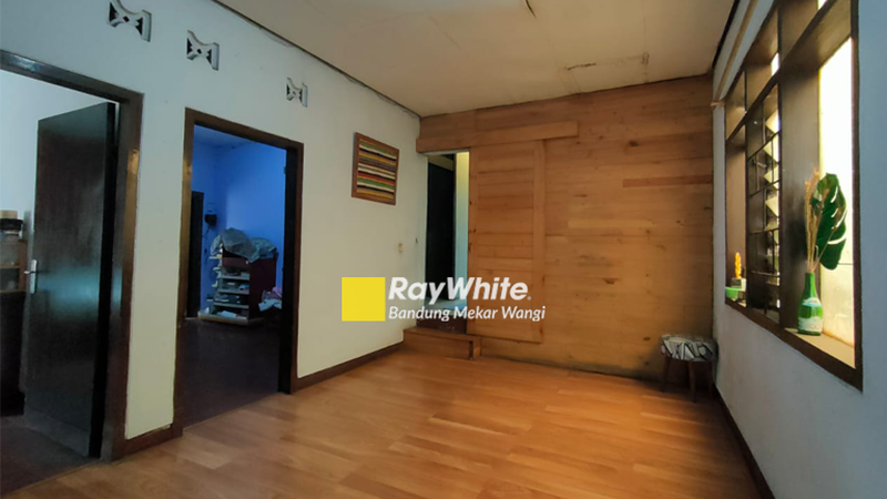 Rumah + Ruang Usaha Amir Mahmud Cibereum Cimahi