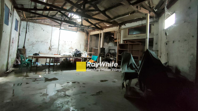 Rumah + Ruang Usaha Amir Mahmud Cibereum Cimahi