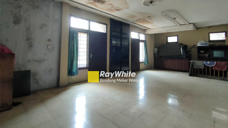 Rumah + Ruang Usaha Amir Mahmud Cibereum Cimahi