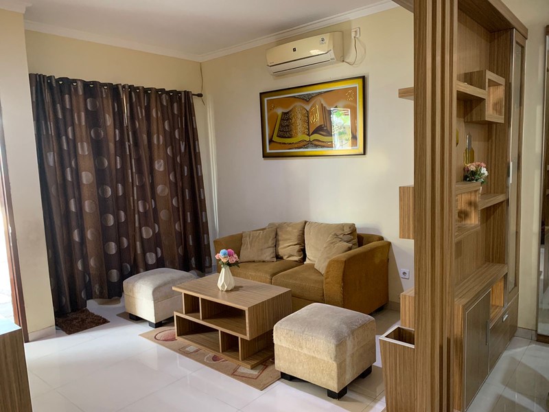 Rumah Serpong Garden 1 Green Studentia 3 Lantai & Full Furnish