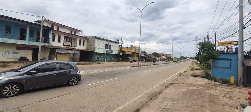 Ex Showroom Mobil Second di Jalan Raya Narogong