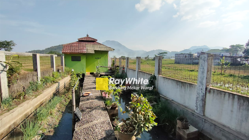 Ruang usaha, Ruko, dan Rumah Mainroad Limbangan Garut