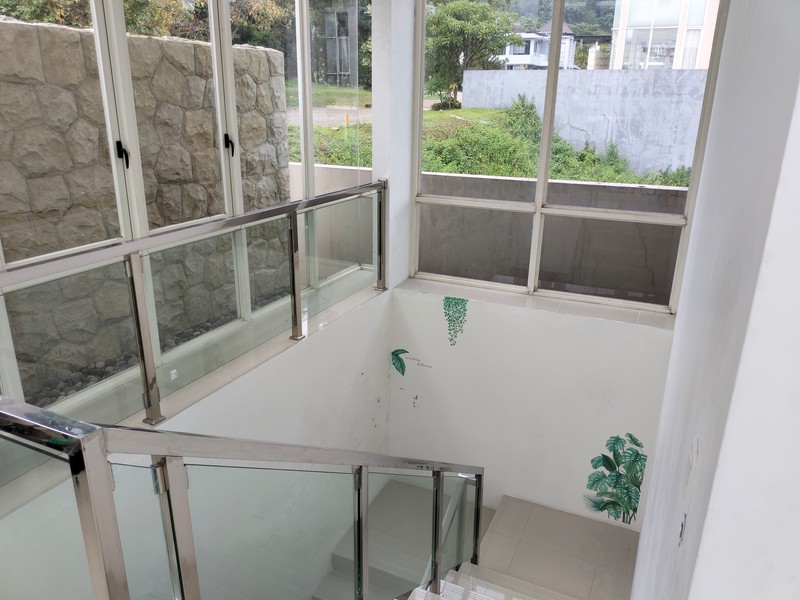 Dijual Rumah Villa FULL FURNISHED Modern BEST View Gunung, The Taman Dayu 