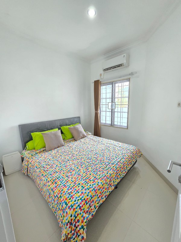 Rumah Siap Huni dengan Hunian Nyaman dan Asri di Graha Raya