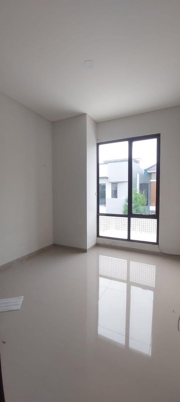Rumah Minimalis  2 Lantai Siap Huni dengan Hunian Nyaman dan Asri @Graha Raya Bintaro