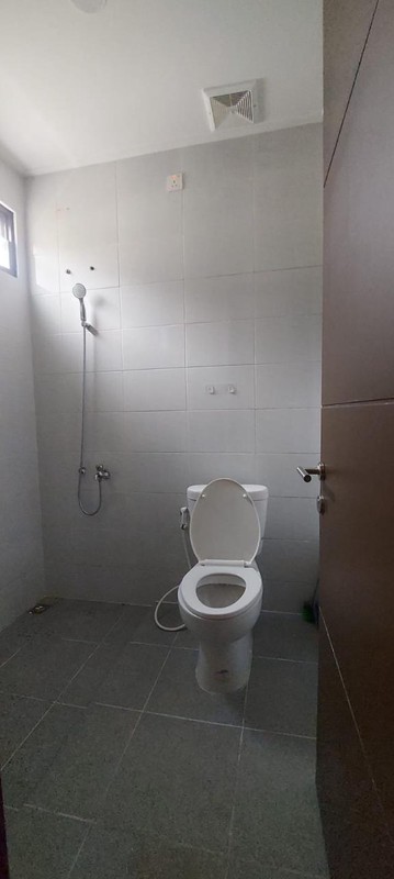 Rumah Minimalis  2 Lantai Siap Huni dengan Hunian Nyaman dan Asri @Graha Raya Bintaro