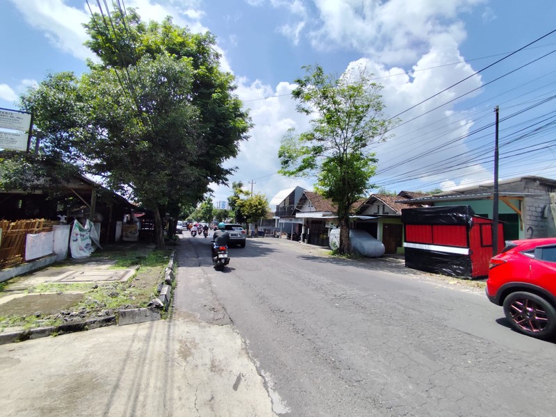 Investasi Tanah Pekarangan  2.937 Meter Persegi  Sangat Strategis Dekat Kantor Pemkab, Sleman