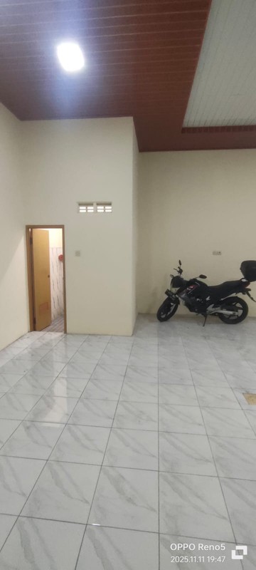 Disewakan Ruko Nol Jalan Raya Mastrip - Jajar Tunggal - Wiyung - Surabaya Barat - Komersial Area Lebar 7 Meter - Dekat 2 Akses Jalan Tol