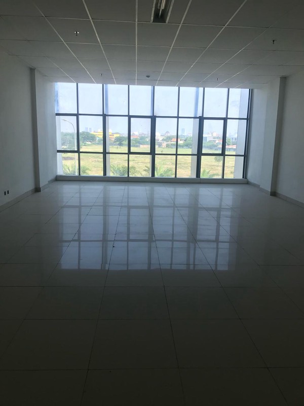 Dijual Gedung 6 Lantai di Cengkareng Business City arah Bandara Soetta
