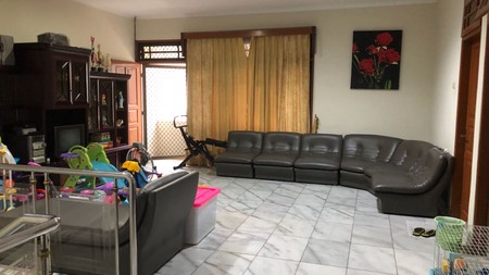 Dijual Rumah Imut, Siap Huni di jl Purwodadi Menteng