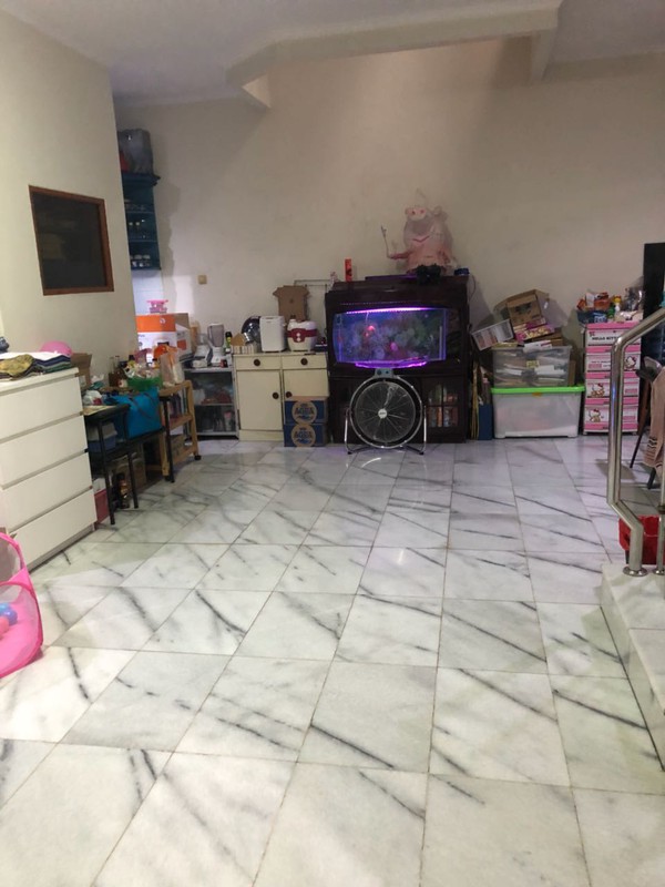 Dijual Rumah Imut, Siap Huni di jl Purwodadi Menteng