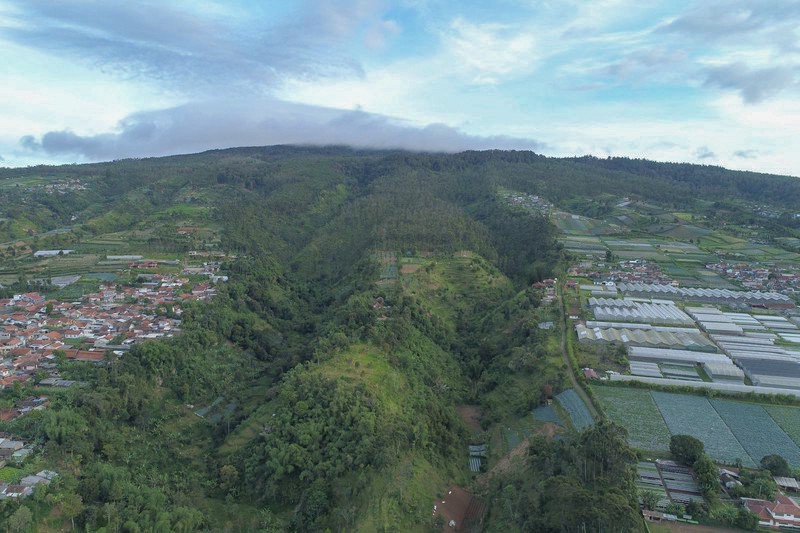 Tanah di Lembang Bandung akses Maribaya Sersan Bajuri Pagerwangi