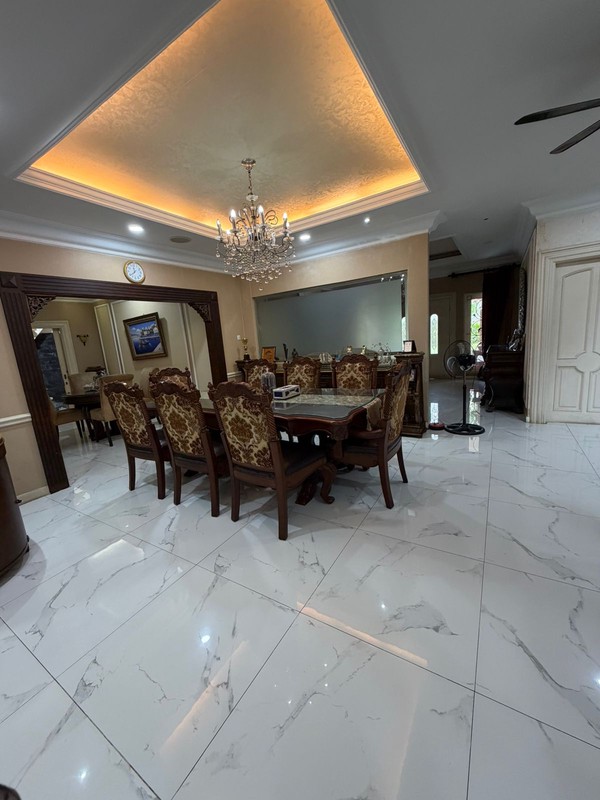 Rumah Besar Luxury di Puri Sri Wedari Cibubur 