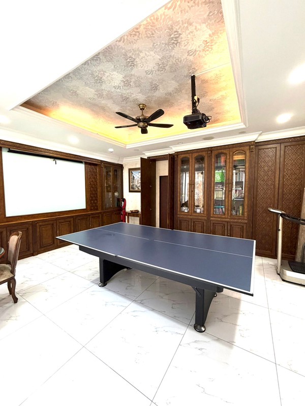 Rumah Besar Luxury di Puri Sri Wedari Cibubur 