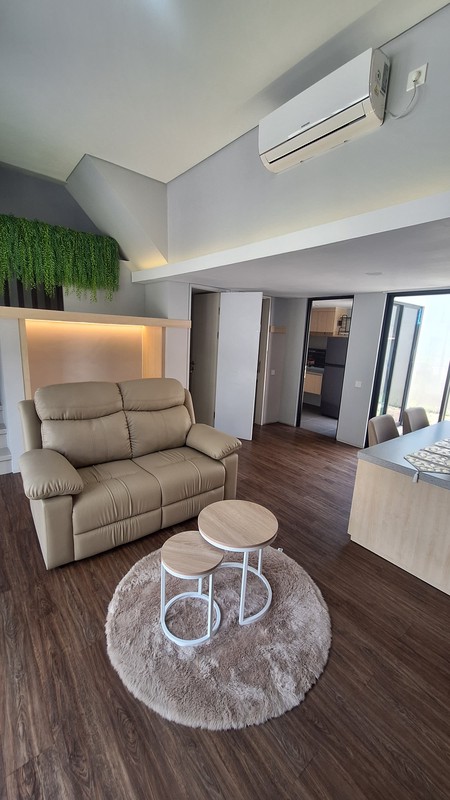 Dijual Rumah Citraland northwest central 2 lantai (split level) Rp 1,9 M nego. Kondisi rmh 100% baru