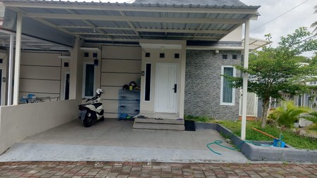 Rumah Cantik Minimalis dalam Perum di Villa Argomulyo Sedayu Bantul